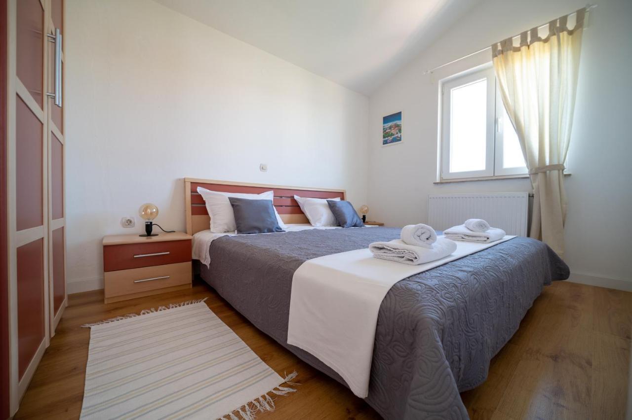 Apartments A&T Sukošan Екстериор снимка